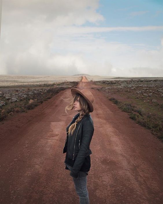 Sara Melotti's Travel Fairytales